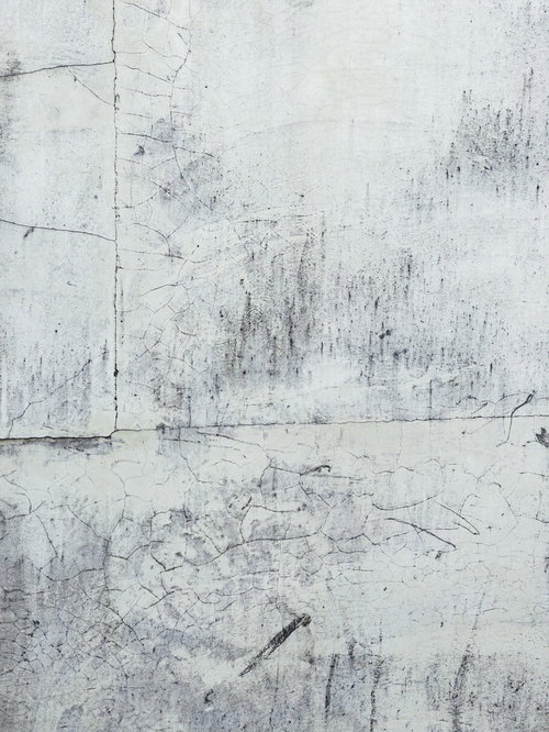 マンション外壁コンクリートの老朽化した壁面