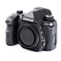 PENTAX K-3MarkⅢボディの黒いカメラボディの写真