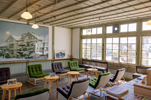 歴史ある教室を生かした待合室・休憩場所 旧遷喬尋常小学校