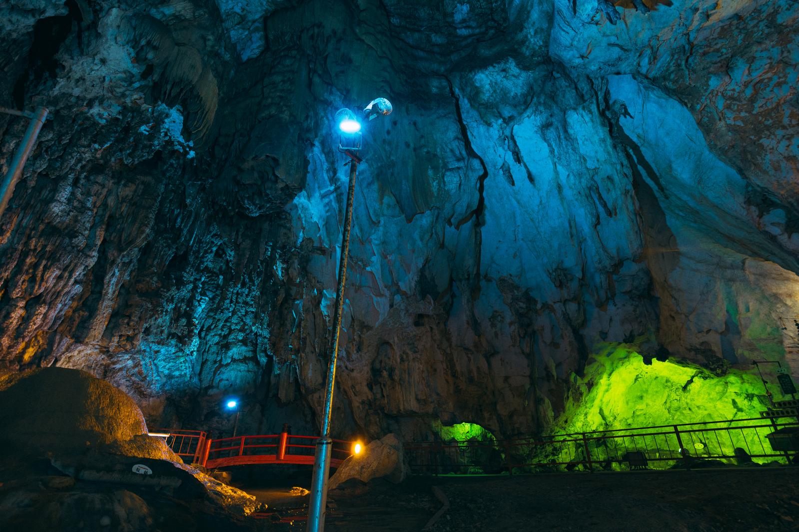 備中鐘乳穴（びっちゅうかなちあな）の内部