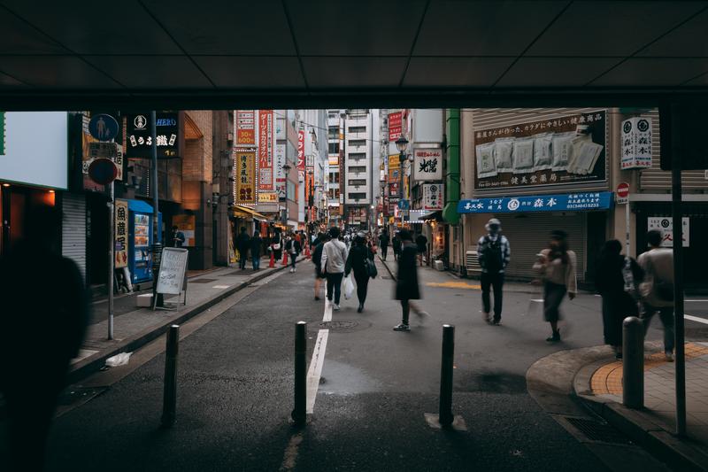 渋谷マークシティから道玄坂へ向かう