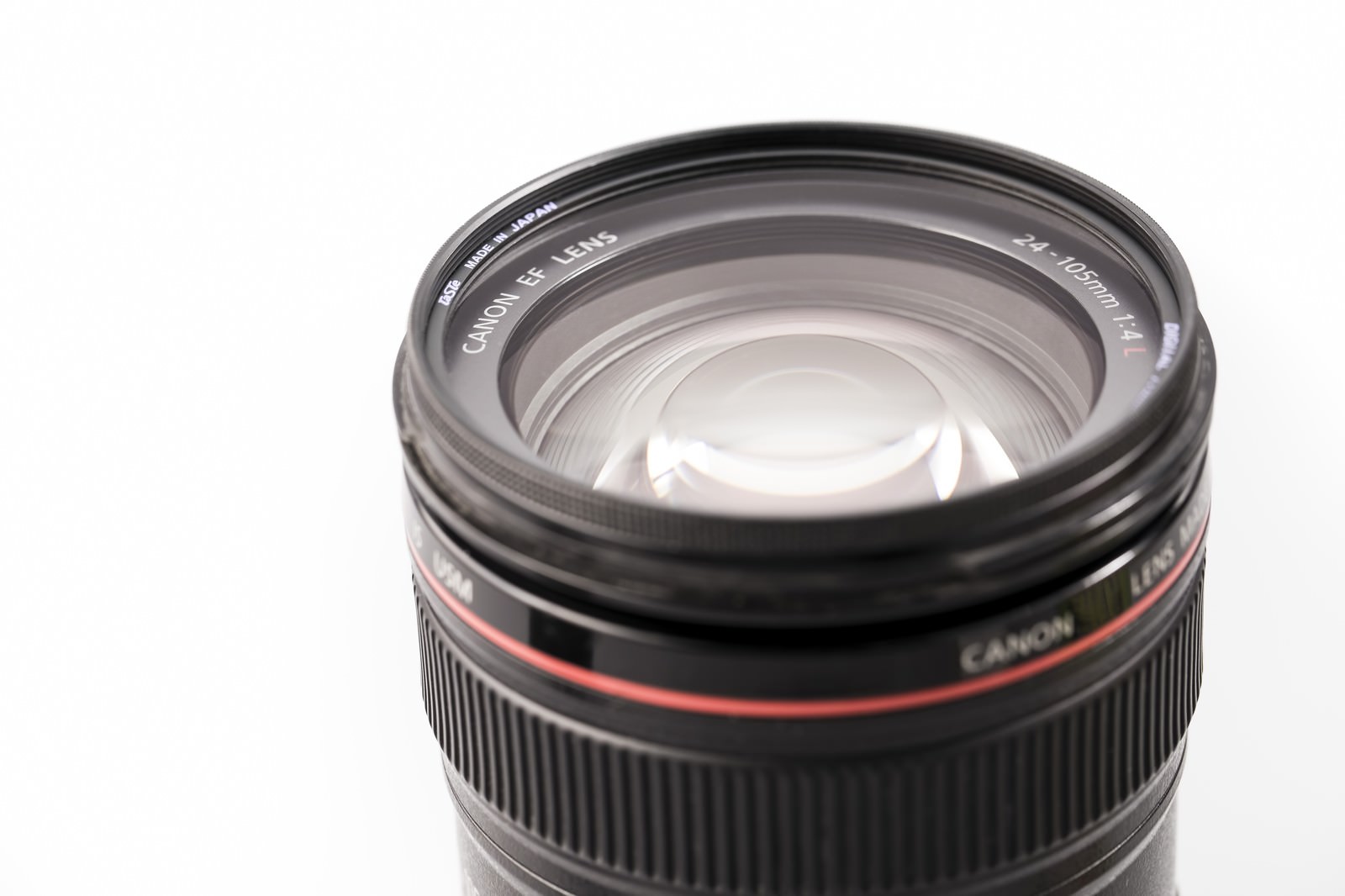 CanonのEF 24-105mmレンズ正面