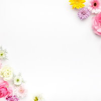 フレーム・背景に使いやすい薔薇や生花のデコレーションの写真
