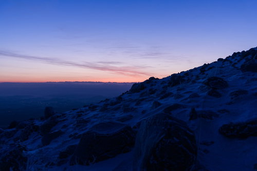 那須茶臼岳で見る冬の夜明け（那須岳）
