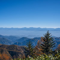 日本百名山・恵那山から見る南アルプス方面の山脈の写真