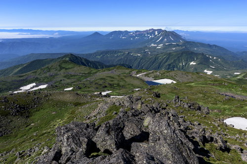 トムラウシ山から見る大雪山南部の山々の展望