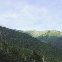 聖平から見る南アルプス南部の壮大な稜線（聖岳）の写真