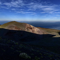 極地の景色が広がる岩手山妙高岳の写真