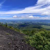焼け走りの展望台から見る岩手山と岩手の街並みの写真