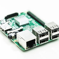 自作IoT用小型PC Raspberry Pi基板の写真