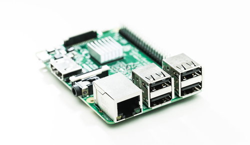 自作IoT用小型PC Raspberry Pi基板