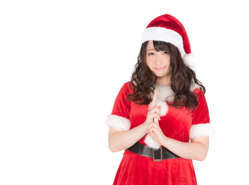お先にドロンするサンタクロース姿の女性のコスプレ