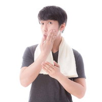 毎朝の化粧水はモテる男の日課である。朝のスキンケアルーティンの写真