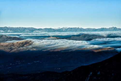 北アルプスの連峰と雲海が織りなす大パノラマ