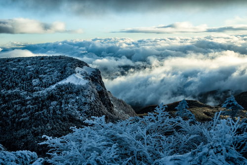 稲子岳と雲海の大パノラマ