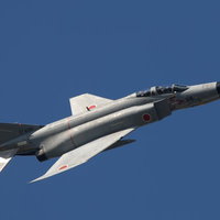 展示されたADTW F-4戦闘機の機体の写真