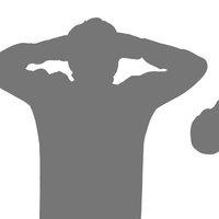 国民的5人組グループのシルエットの写真