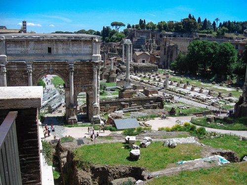 フォロ・ロマーノの凱旋門、古代ローマの遺跡群（ローマ）