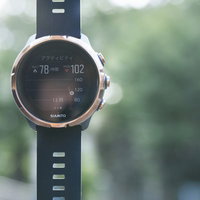 SUUNTOのスマートウォッチで心拍数を測定の写真