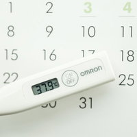 熱が出たのでリスケでお願いしますとカレンダーに書くの写真