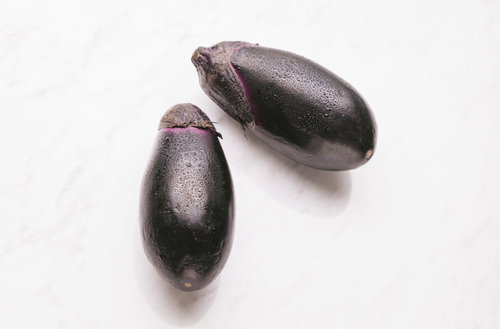 おいしかぁ～便のナス2本の食材写真