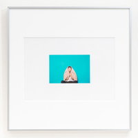 額縁を購入したのでフリー素材の女性の写真を収めてみましたの写真