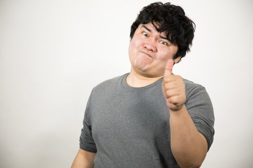 共感できないのに「いいね」する男性