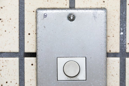 玄関チャイムのマーキング（B）ー「ブラックリスト」