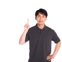 余裕の1番です、人差し指をさす男性の自信に満ちた表情の写真