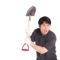 パンデミックの世界でとりあえず最初の武器はシャベルの写真