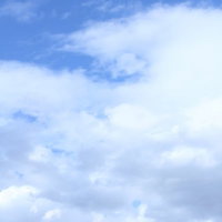 青空と積雲、わたあめが食べたくなった日の晴れた空の写真