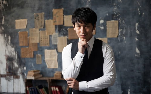 視聴者に無理難題をふっかける推理番組のナレーター、地下室で悪巧み