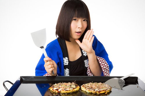 お好み焼きいりませんかー！