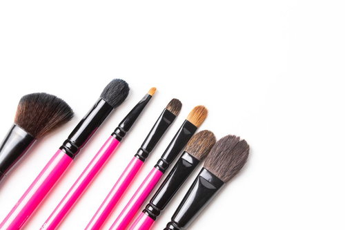 ピンク色のメイクアップブラシセット 化粧筆 美容道具