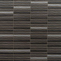 ダークブラウンとライトグレーの横長レンガタイルの写真