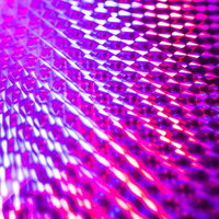 紫とピンクのホログラフィック光の写真