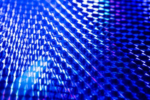 デジタル表現に使えるプリズム効果の光の屈折を表現したホログラム