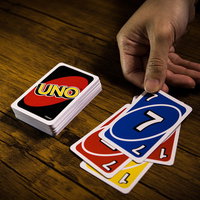 UNOで同じ数字のカードを出して場の色を変える瞬間の写真