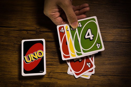 UNOで同じ数字を一度に出すハウスルール