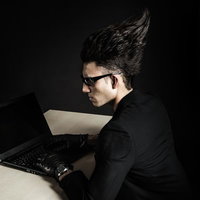 PCが落ちても、脳内のエディタでプログラミングを続ける凄腕エンジニアの写真