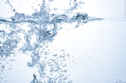 山頂から見下ろす雲海と青空