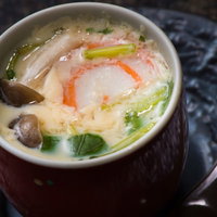 平湯温泉の旅館栄太郎で提供される茶碗蒸しの一品の写真