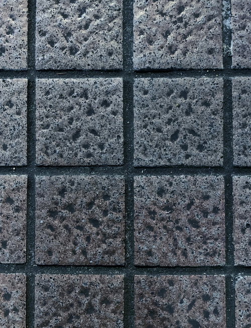 凹みに汚れが染み付いたグレータイル（テクスチャー）