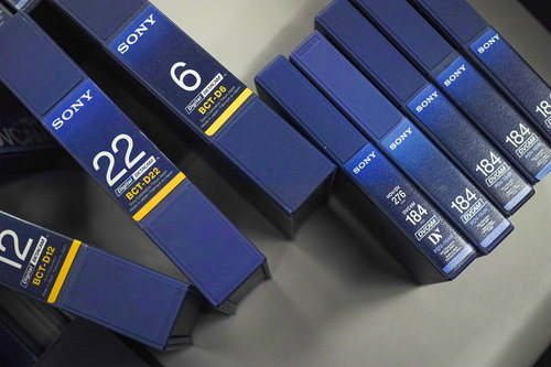 BETACAM と DVCAM のプロ用カセット