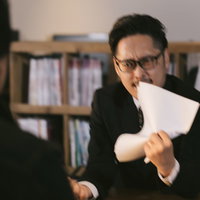 徹夜して作った資料を目の前で握り潰されるの写真