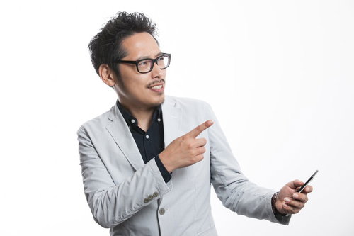 「きみの連絡先教えてよ！」ノリのいいディレクター