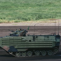 次世代陸自の新装備！ 水陸両用車「AAV」の写真