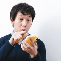 スマホの画面が反応しないと思ったら油揚げだったの写真