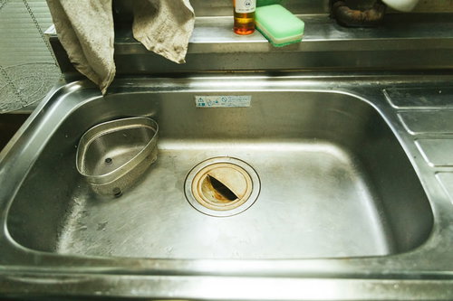 昭和時代の古いステンレス製シンク（流し台）