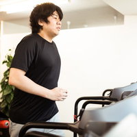 「あそこの定食屋さん美味しそうだな」ランニングマシンでの出来事の写真